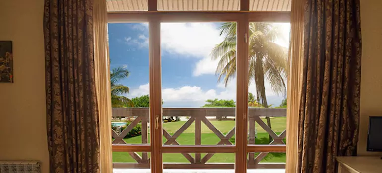 Residential Garden Window Enclosure Repair in Lakeland, FL