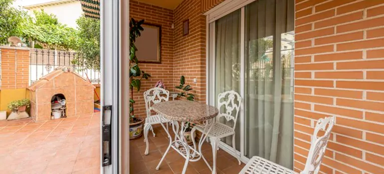 Adding Porch Enclosures To Your Home in Lakeland, FL