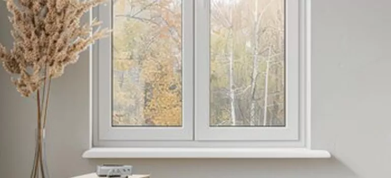 Vinyl Window Stool in Lakeland, FL